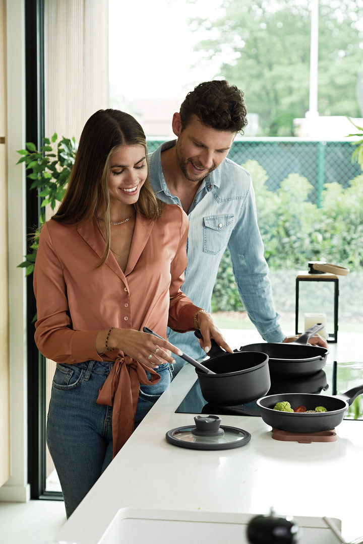 BergHOFF 18cm Saucepan – Stone+ Series with Straining Glass Lid and Silicone-Inserted Handle