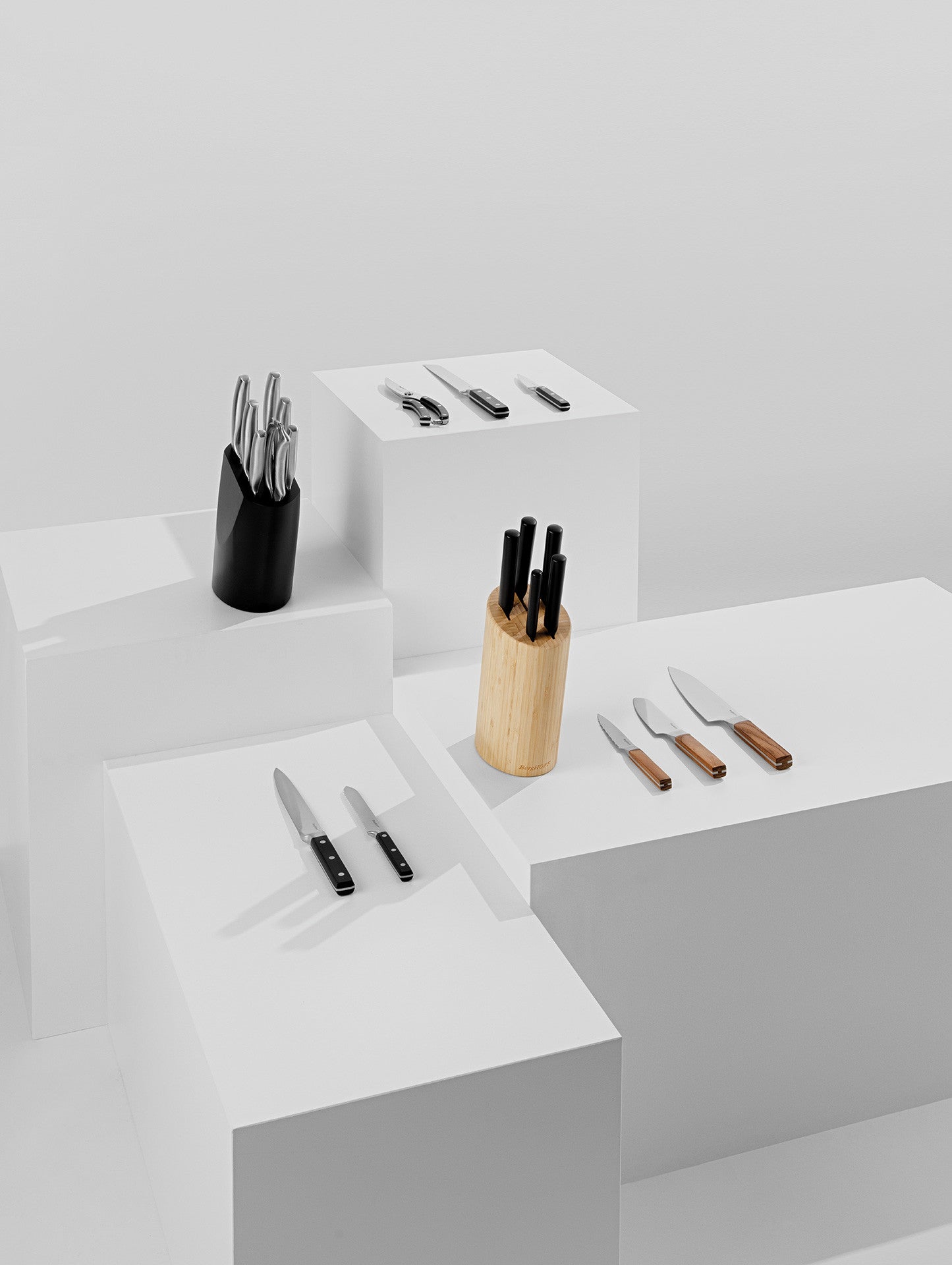 BergHOFF 6-Piece Knife Block Set - Boron Series with Coated Blades and Bamboo Block for Everyday Cutting Tasks