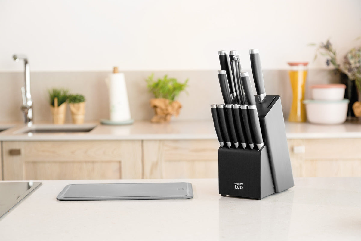 Graphite 13 dalių peilių rinkinys su stovu – 9